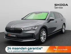 Grijs Gebruikt 2024 Skoda Superb First Edition Stationwagen | € 39.900 (Duur)