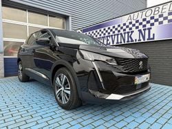 Zwart Gebruikt 2023 Peugeot 3008 Allure SUV | € 25.950 (Goede deal)