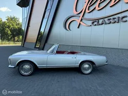 Zilver Gebruikt 1967 Mercedes 230 Cabriolet | € 43.750