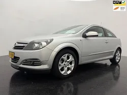 Grijs Gebruikt 2005 Opel Astra GTC Enjoy Hatchback | € 1.745 (Eerlijke prijs)