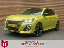 Geel, metallic lak Gebruikt 2024 Peugeot e-208 Style Hatchback | € 22.700 (Super prijs)