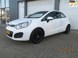 Wit Gebruikt 2014 Kia Rio Comfort Hatchback | € 3.950 (Goede deal)