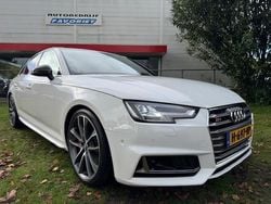 Wit Gebruikt 2018 Audi A4 Proline Sedan | € 36.900 (Eerlijke prijs)