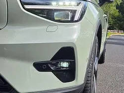 Groen Gebruikt 2021 Volvo C40 SUV | € 34.000