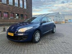 Blauw Gebruikt 2012 Renault Mégane III Expression Hatchback | € 4.200 (Eerlijke prijs)