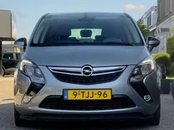 Grijs Gebruikt 2014 Opel Zafira Tourer Cosmo MPV | € 8.000 (Iets duurder)