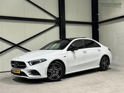 Wit Gebruikt 2020 Mercedes A250 AMG Sedan | € 26.940 (Eerlijke prijs)