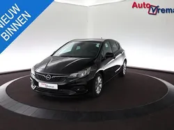 Zwart Gebruikt 2020 Opel Astra Elegance Hatchback | € 11.990 (Goede deal)
