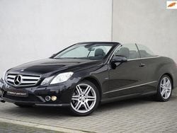 Zwart Gebruikt 2010 Mercedes E200 Avantgarde Cabriolet | € 13.950 (Goede deal)