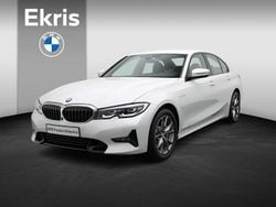 Wit Gebruikt 2020 BMW 330e Executive Sedan | € 34.695 (Eerlijke prijs)