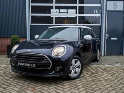 Blauw Gebruikt 2020 Mini One Clubman Stationwagen | € 17.900 (Goede deal)