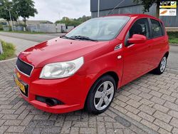 Rood Gebruikt 2009 Chevrolet Aveo LS Hatchback | € 1.299 (Eerlijke prijs)