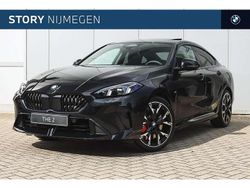 Saphirschwarz Nieuw 2025 BMW 220 M Sport Coupé | € 56.459 (Eerlijke prijs)