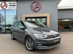 Grijs Gebruikt 2024 VW Touran Highline MPV | € 43.745 (Duur)