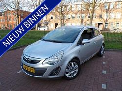 Grijs (metallic) Gebruikt 2011 Opel Corsa Cosmo Hatchback | € 3.644 (Eerlijke prijs)