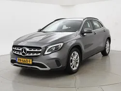 Grijs Gebruikt 2017 Mercedes GLA180 SUV | € 19.950 (Eerlijke prijs)