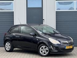 Zwart Gebruikt 2012 Opel Corsa Edition Hatchback | € 2.995 (Eerlijke prijs)