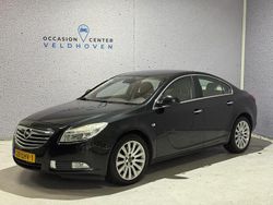 Zwart Gebruikt 2010 Opel Insignia Cosmo Sedan | € 6.350 (Eerlijke prijs)
