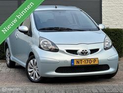Blauw Gebruikt 2007 Toyota Aygo Hatchback | € 1.799 (Eerlijke prijs)