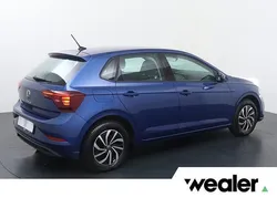 Blauw Gebruikt 2023 VW Polo Life Hatchback | € 21.840 (Goede deal)