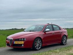 Rood Gebruikt 2009 Alfa Romeo 159 Distinctive Sedan | € 12.495
