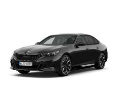 Zwart Nieuw 2025 BMW 530e M Sport Sedan | € 83.576 (Eerlijke prijs)