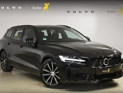 Zwart Gebruikt 2024 Volvo V60 Plus Stationwagen | € 48.840 (Eerlijke prijs)