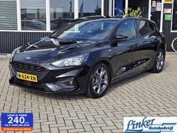 Zwart Gebruikt 2022 Ford Focus Business Edition Hatchback | € 17.950 (Super prijs)
