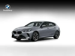 Grijs Gebruikt 2024 BMW 120 M Sport Hatchback | € 38.750 (Super prijs)