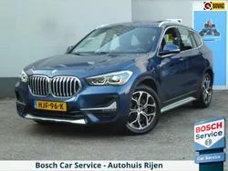 Blauw, metallic lak Gebruikt 2020 BMW X1 xLine SUV | € 27.945 (Eerlijke prijs)