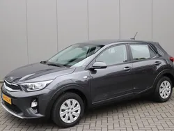 Grijs Gebruikt 2018 Kia Stonic Comfort SUV | € 14.950 (Eerlijke prijs)