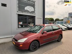 Rood Gebruikt 2001 Ford Focus Trend Hatchback | € 599 (Super prijs)