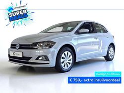 Wit, metallic lak Gebruikt 2021 VW Polo Comfortline Hatchback | € 14.945 (Goede deal)