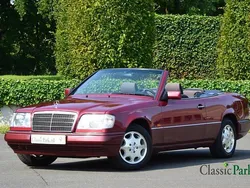 Rood Gebruikt 1994 Mercedes E200 Cabriolet | € 24.950
