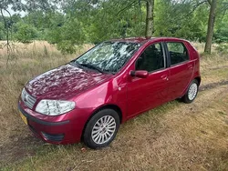 Rood Gebruikt 2009 Fiat Punto Active Hatchback | € 1.850 (Eerlijke prijs)