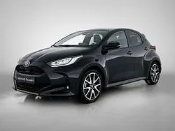 Zwart, metallic lak Gebruikt 2022 Toyota Yaris Limited Hatchback | € 21.445 (Eerlijke prijs)