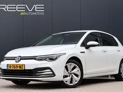 Wit Gebruikt 2020 VW Golf VIII Style Hatchback | € 21.850 (Eerlijke prijs)