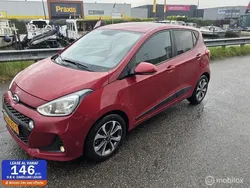 Rood Gebruikt 2017 Hyundai i10 Comfort Hatchback | € 8.899 (Super prijs)