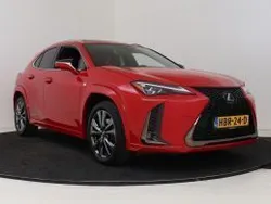 Madder red Gebruikt 2020 Lexus UX 300e Sport Line SUV | € 35.450