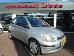 Grijs Gebruikt 2001 Toyota Yaris Sol Hatchback | € 2.950 (Eerlijke prijs)