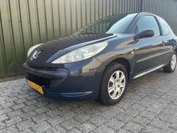 Grijs Gebruikt 2010 Peugeot 206+ Hatchback | € 1.250 (Eerlijke prijs)