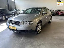 Grijs Gebruikt 2002 Audi A4 Exclusive Sedan | € 2.440 (Iets duurder)