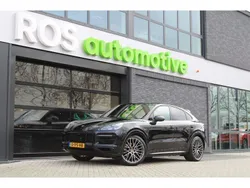 Zwart Gebruikt 2022 Porsche Cayenne Platinum Edition SUV | € 81.950 (Eerlijke prijs)