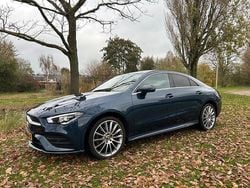 Blauw Gebruikt 2022 Mercedes CLA250 AMG line Sedan | € 32.950 (Goede deal)