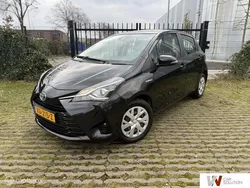 Zwart Gebruikt 2019 Toyota Yaris Active Hatchback | € 14.750 (Eerlijke prijs)