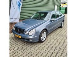 Grijs Gebruikt 2004 Mercedes E240 Elegance Sedan | € 5.495 (Eerlijke prijs)