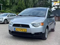 Grijs Gebruikt 2011 Mitsubishi Colt Edition Hatchback | € 4.150 (Eerlijke prijs)