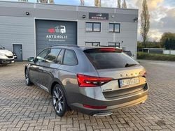 Grijs Gebruikt 2022 Skoda Superb SportLine Stationwagen | € 52.990
