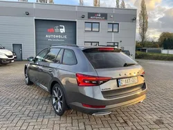 Grijs Gebruikt 2022 Skoda Superb SportLine Stationwagen | € 52.990