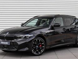 Zwart Gebruikt 2025 BMW 330e M Sport Stationwagen | € 69.950